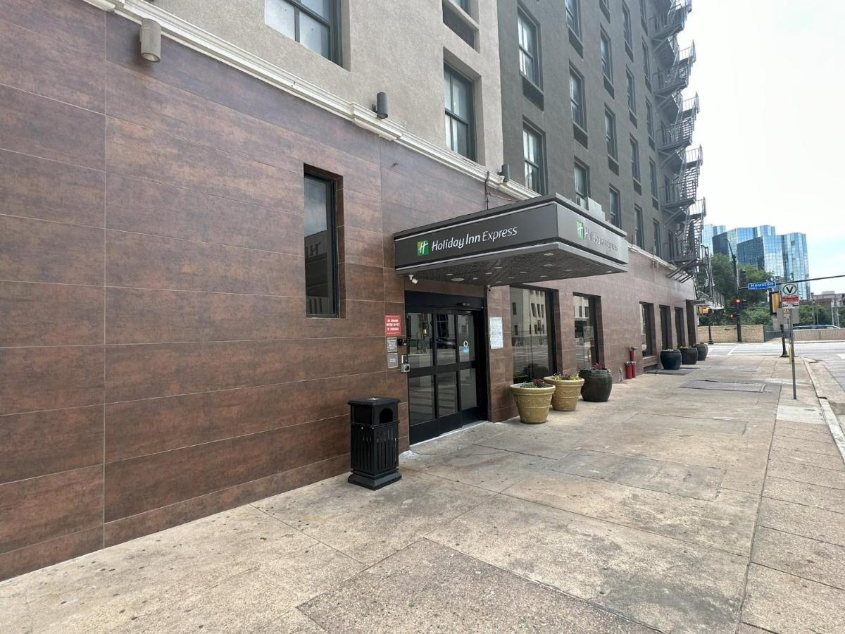 Holiday Inn Express - Dallas Downtown By Ihg Екстер'єр фото